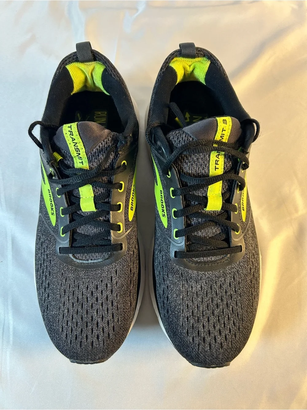 Brooks Transmit 3 Charcoal and Lime Athletic Running Shoes Size 9 No Box